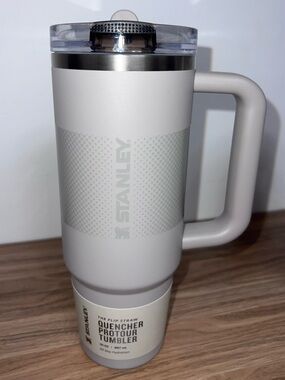 Stanley Quencher Protégé Tumbler - Grey